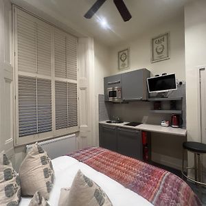 Camera con letto queen size